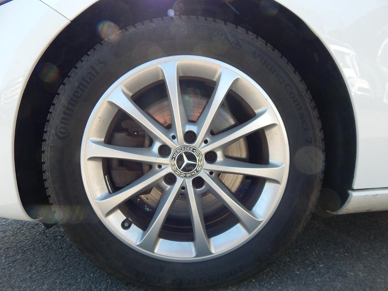 Mercedes-Benz A-Class A 220 4MATIC Sedan 2019