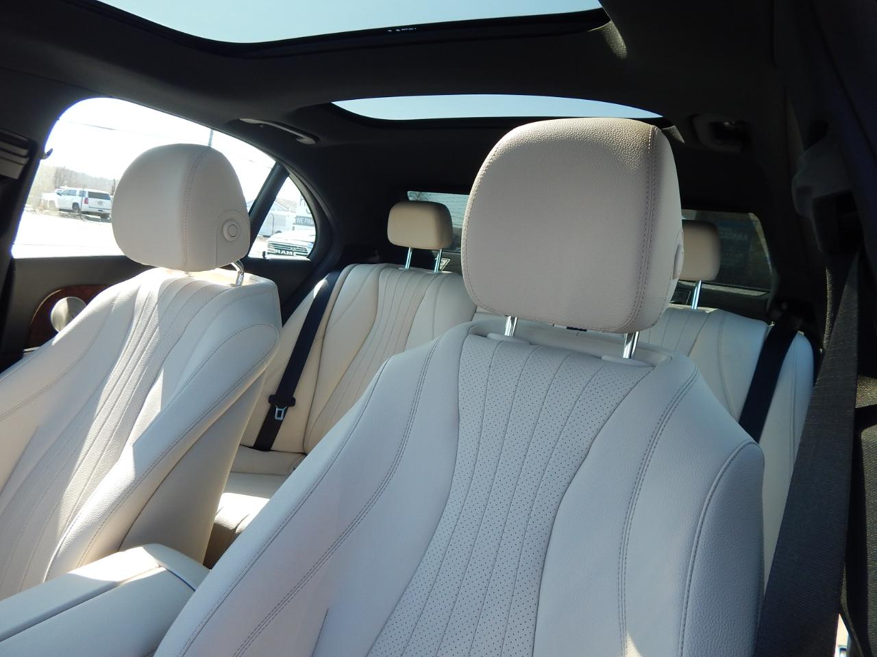 Mercedes-Benz E-Class E 300 4MATIC Sedan 2019