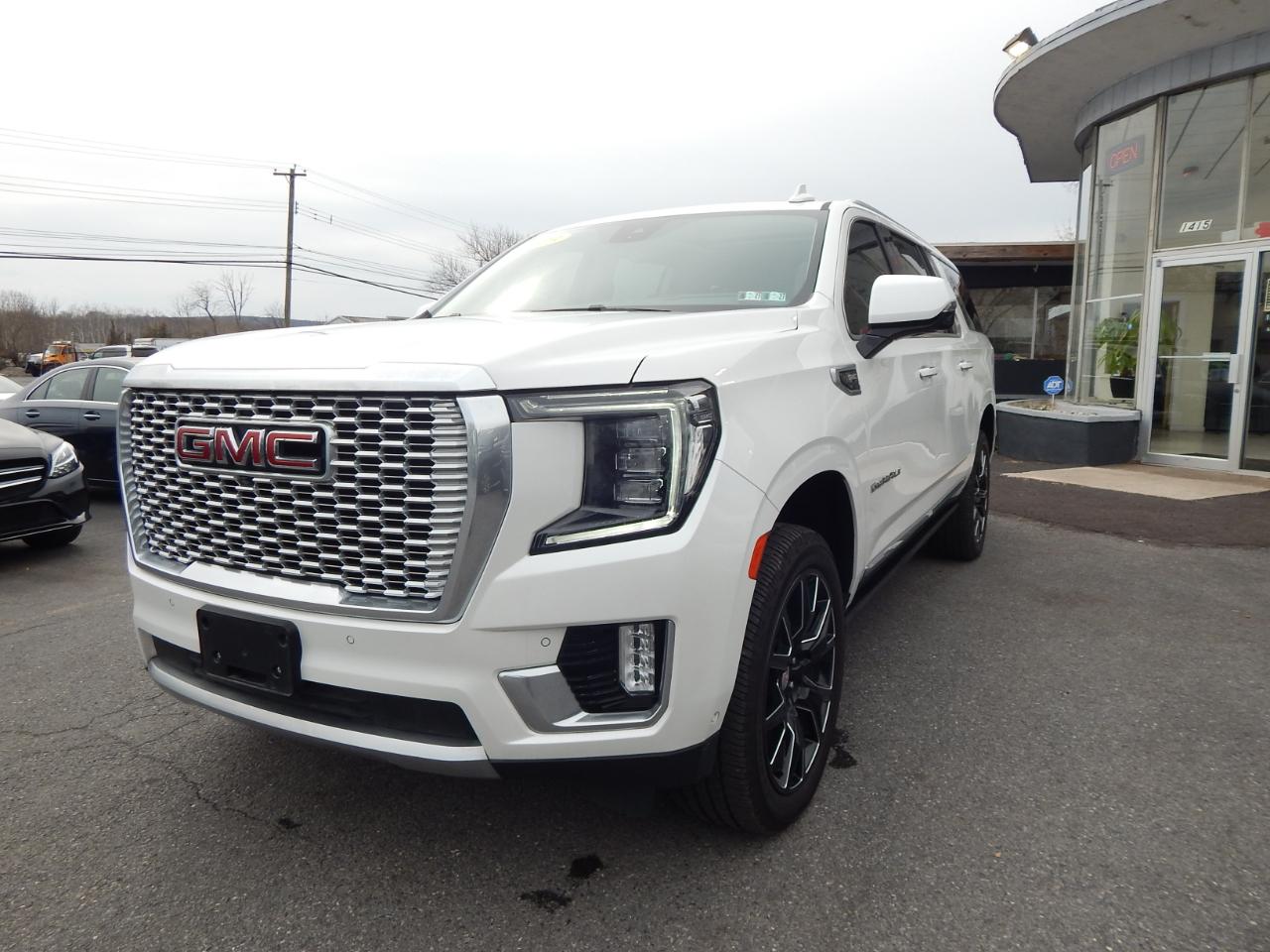 GMC Yukon XL 4WD 4dr Denali 2023