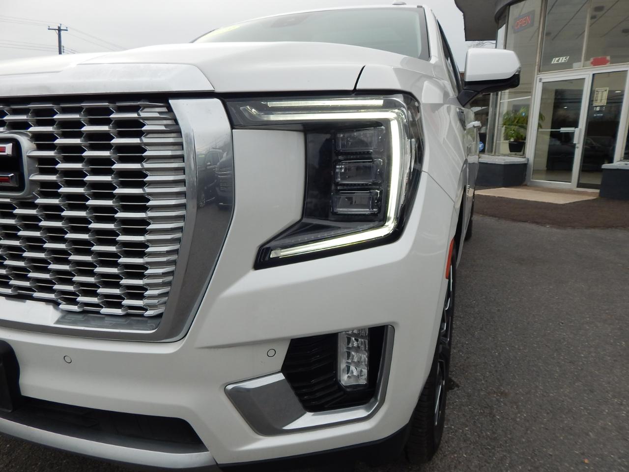 GMC Yukon XL 4WD 4dr Denali 2023