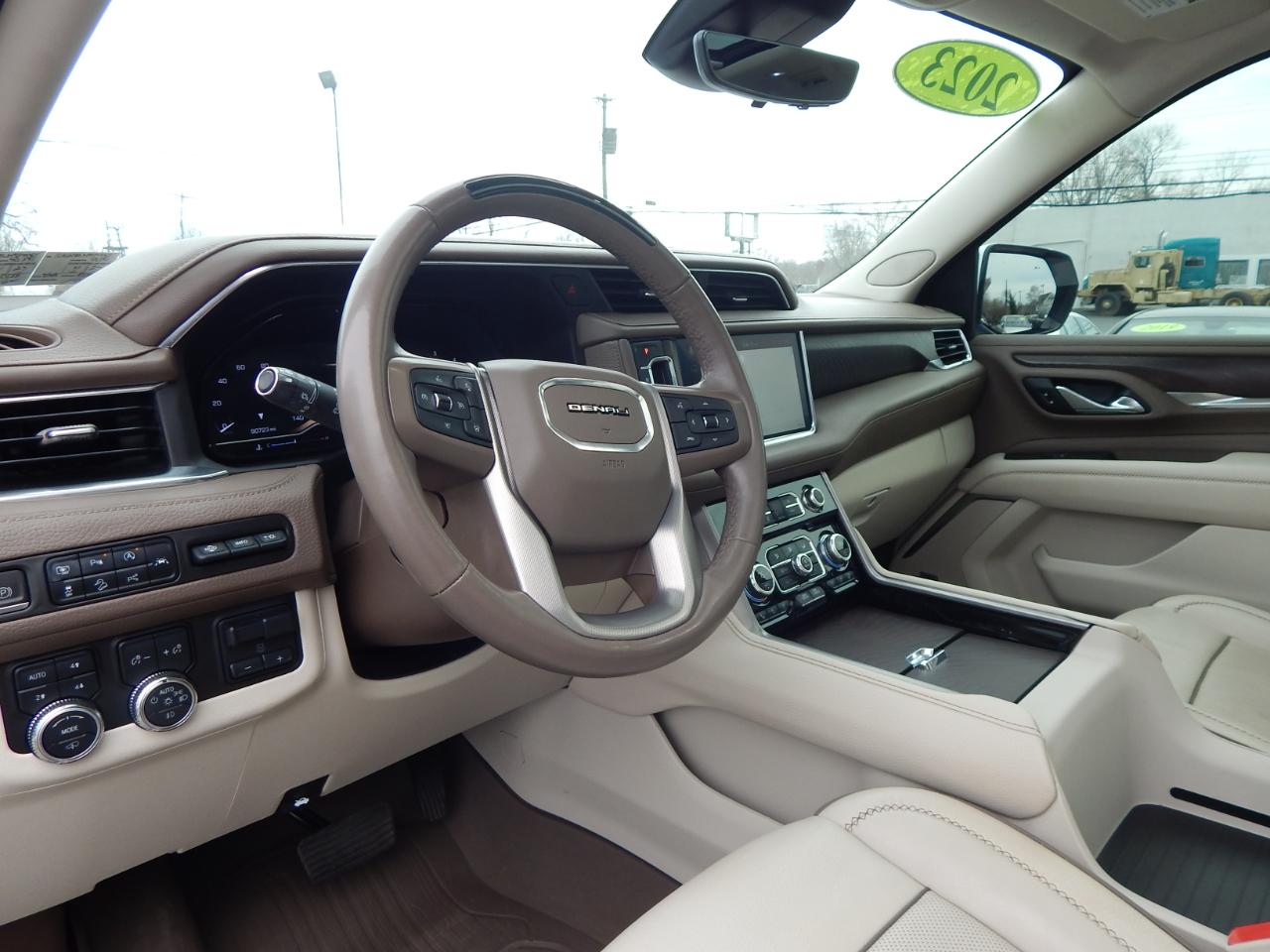 GMC Yukon XL 4WD 4dr Denali 2023