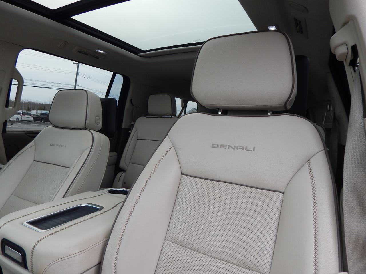 GMC Yukon XL 4WD 4dr Denali 2023