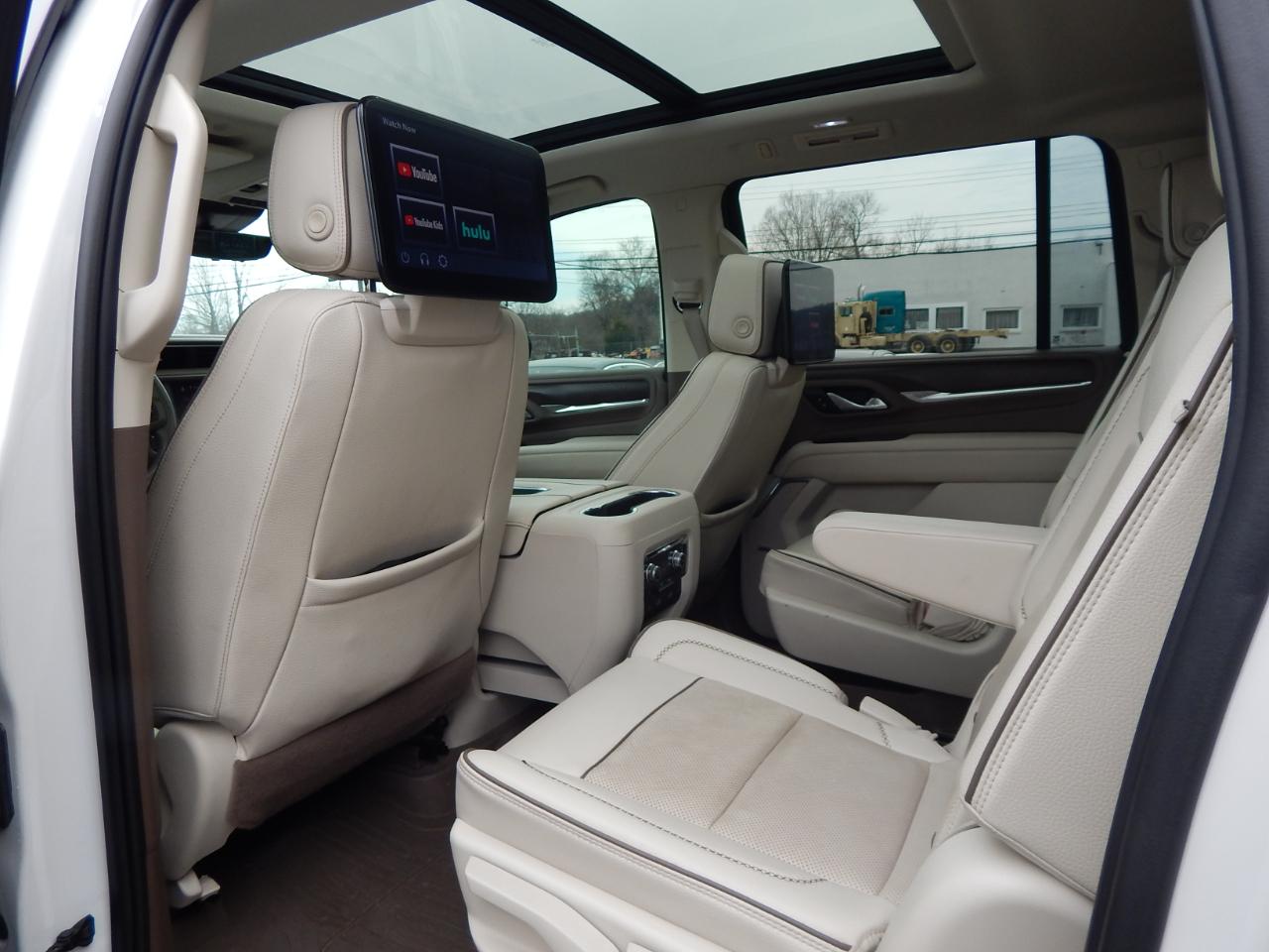 GMC Yukon XL 4WD 4dr Denali 2023