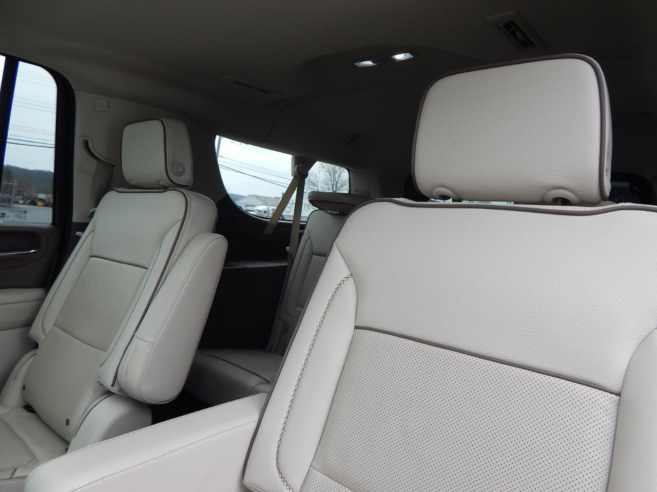 GMC Yukon XL 4WD 4dr Denali 2023