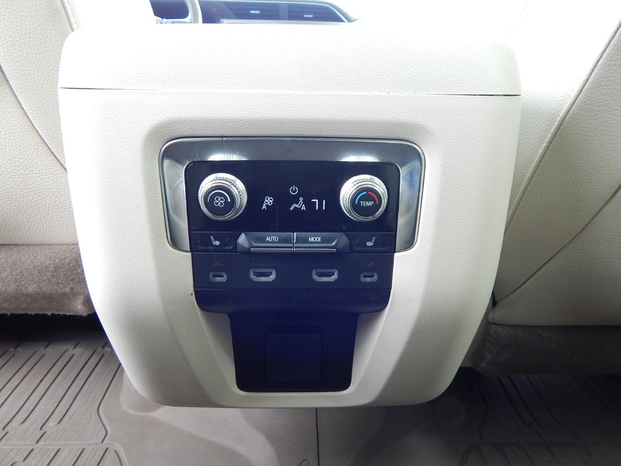 GMC Yukon XL 4WD 4dr Denali 2023