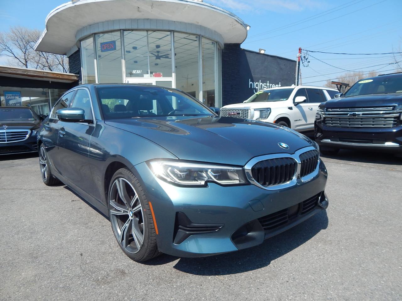 BMW 3 Series 330i xDrive Sedan 2021