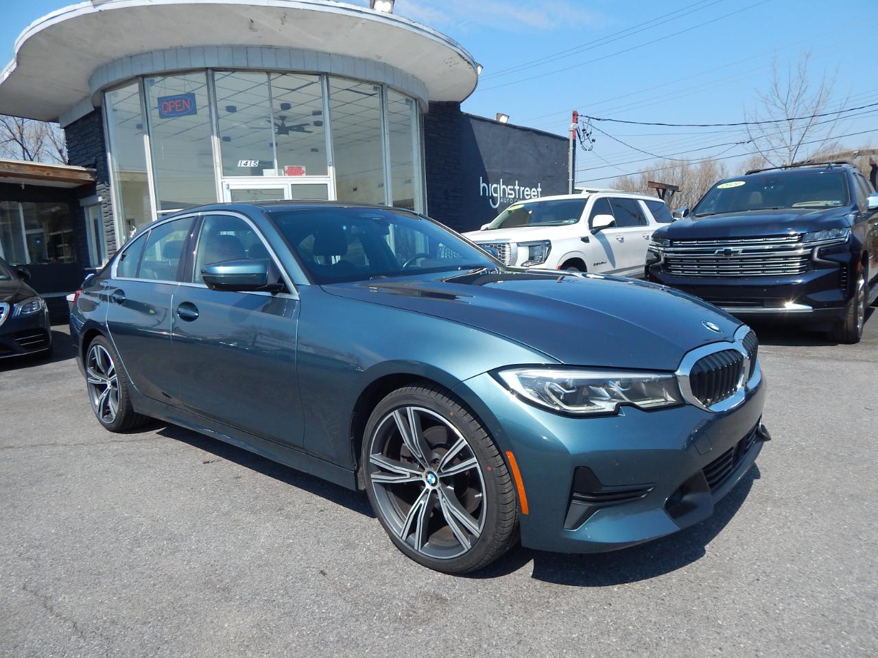 BMW 3 Series 330i xDrive Sedan 2021