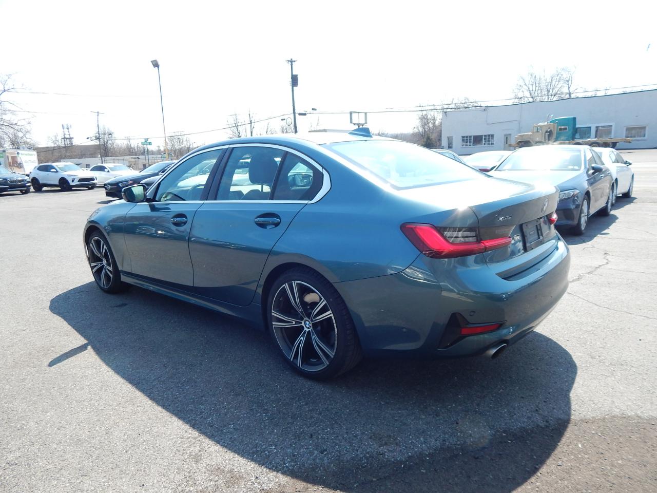 BMW 3 Series 330i xDrive Sedan 2021