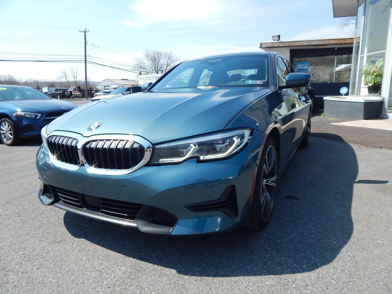 BMW 3 Series 330i xDrive Sedan 2021