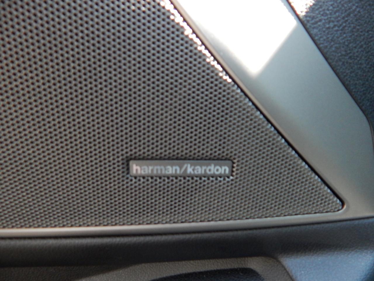 BMW 3 Series 330i xDrive Sedan 2021