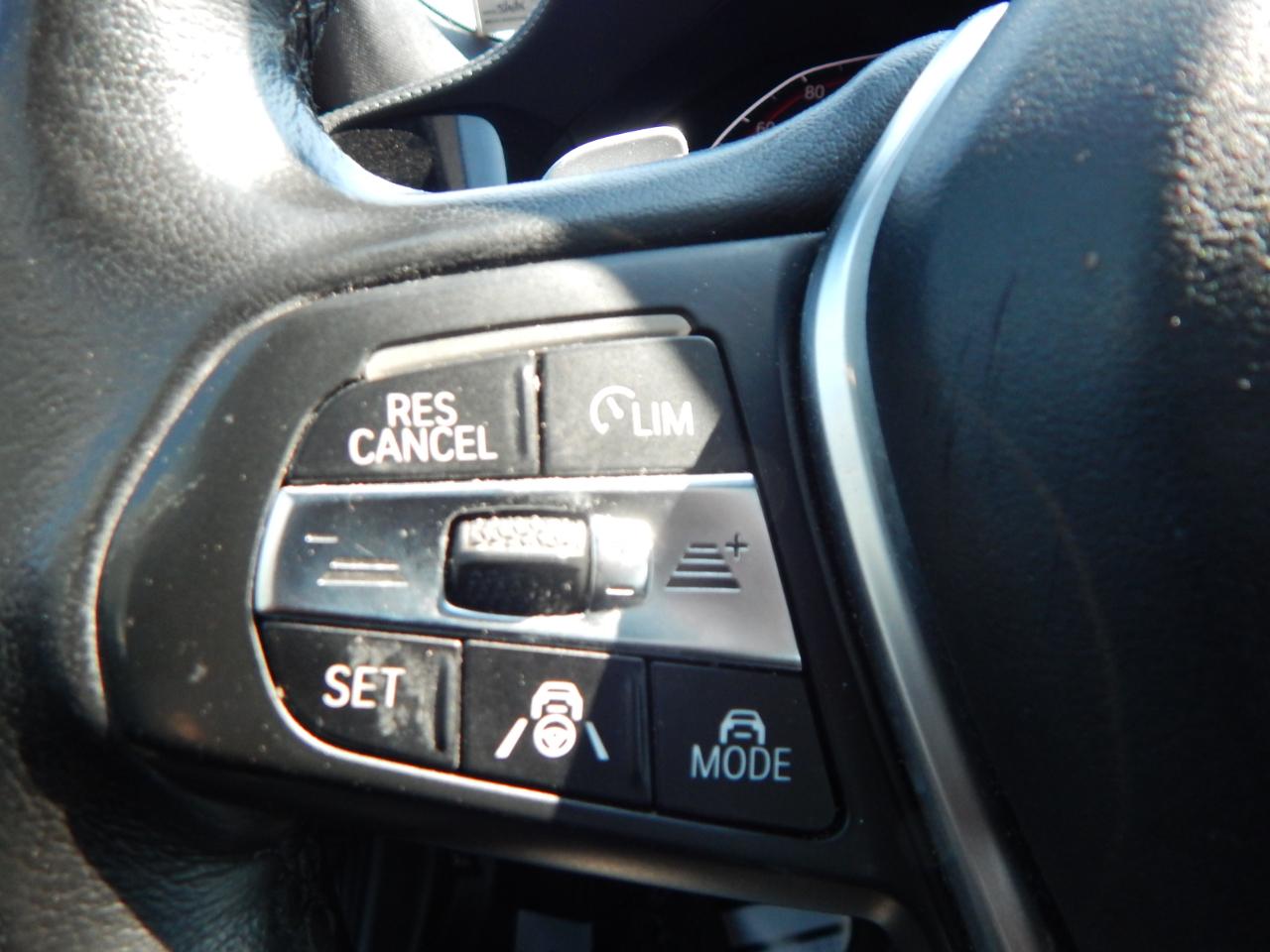 BMW 3 Series 330i xDrive Sedan 2021