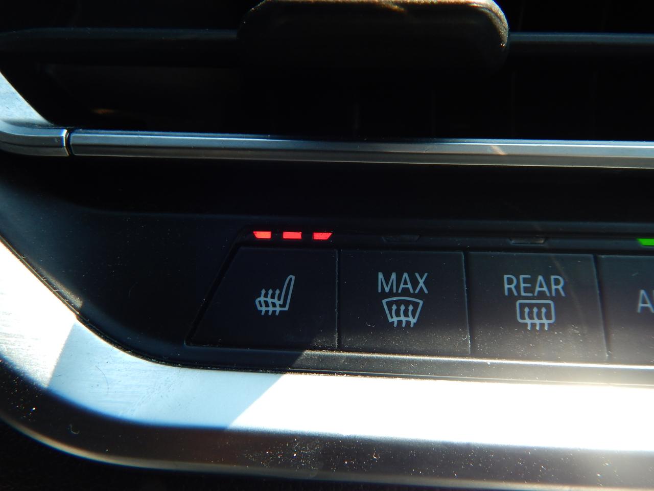 BMW 3 Series 330i xDrive Sedan 2021