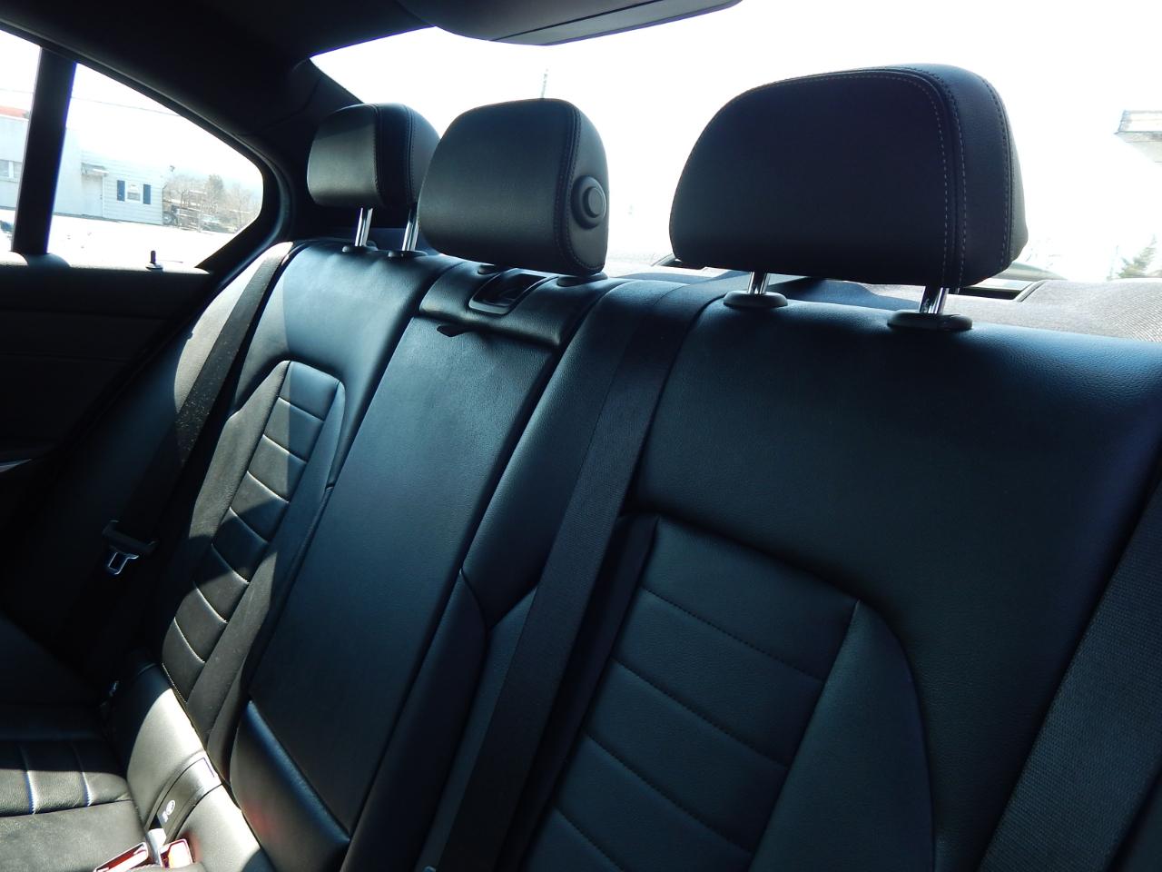 BMW 3 Series 330i xDrive Sedan 2021