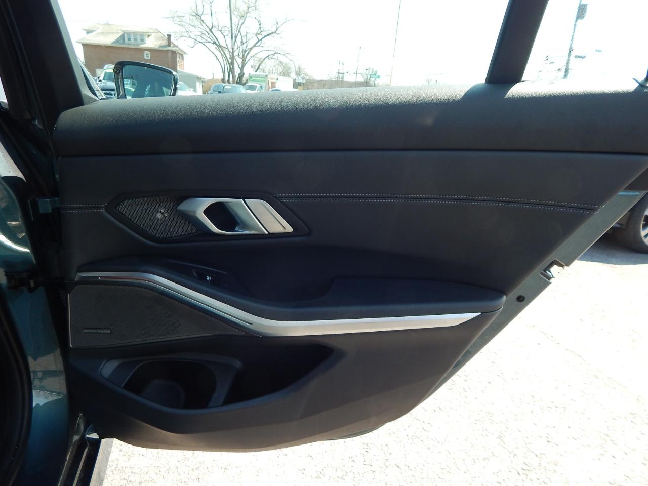 BMW 3 Series 330i xDrive Sedan 2021