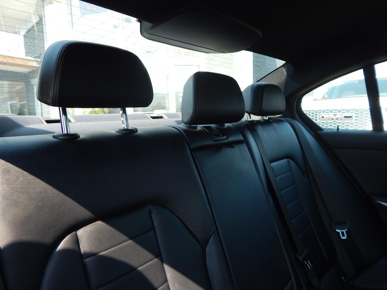 BMW 3 Series 330i xDrive Sedan 2021