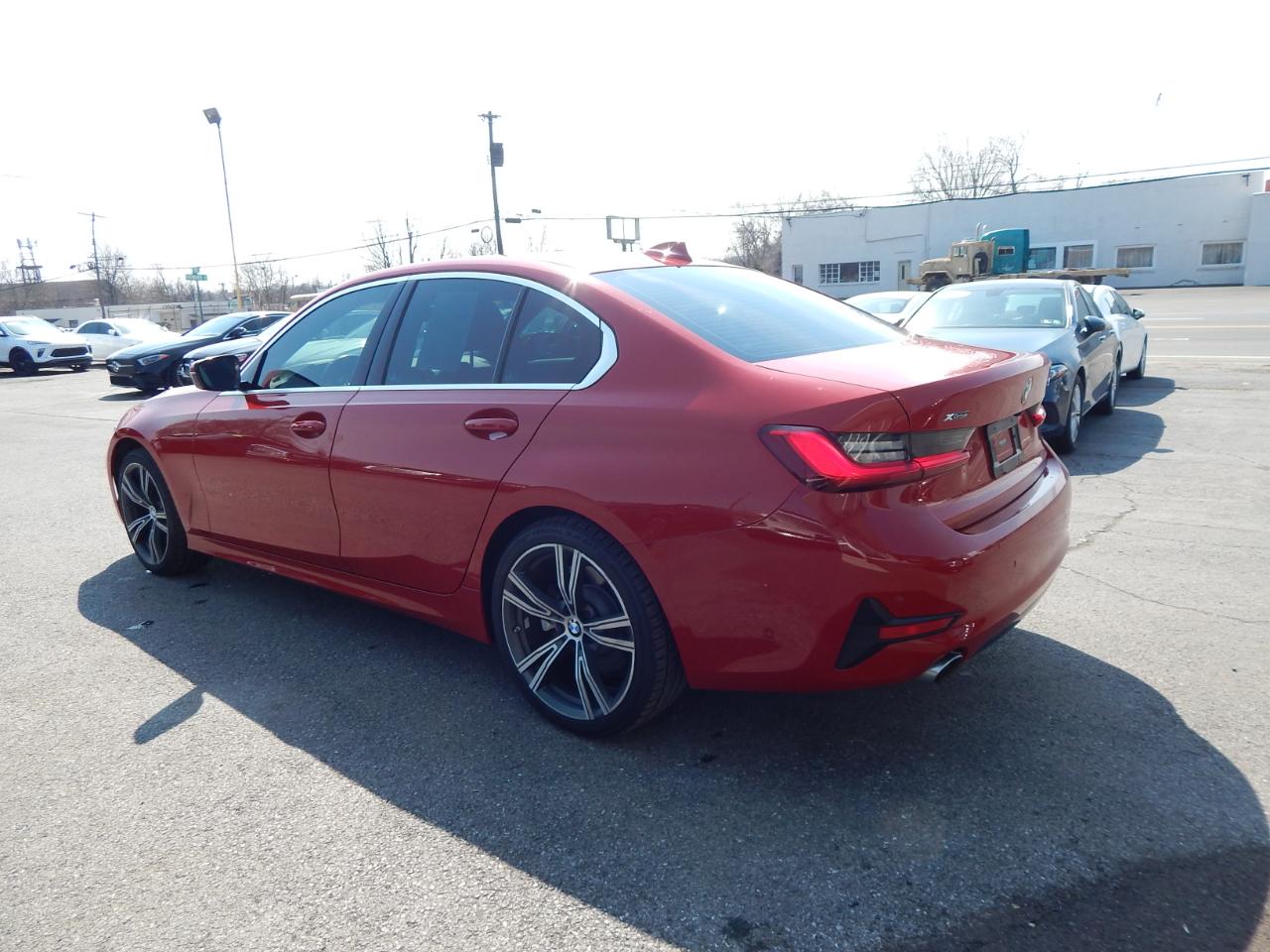 BMW 3 Series 330i xDrive Sedan 2020