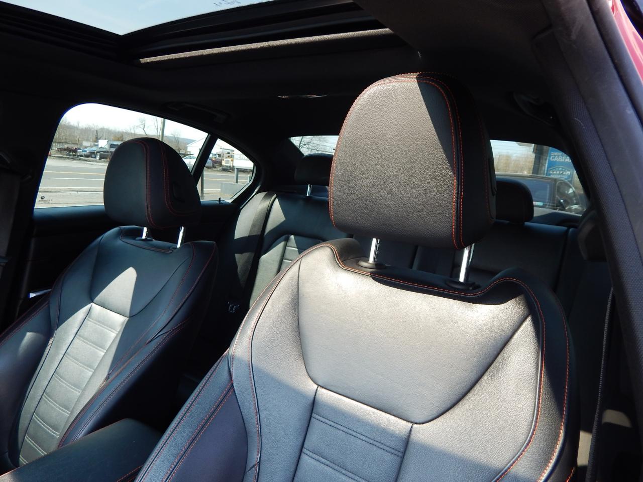 BMW 3 Series 330i xDrive Sedan 2020