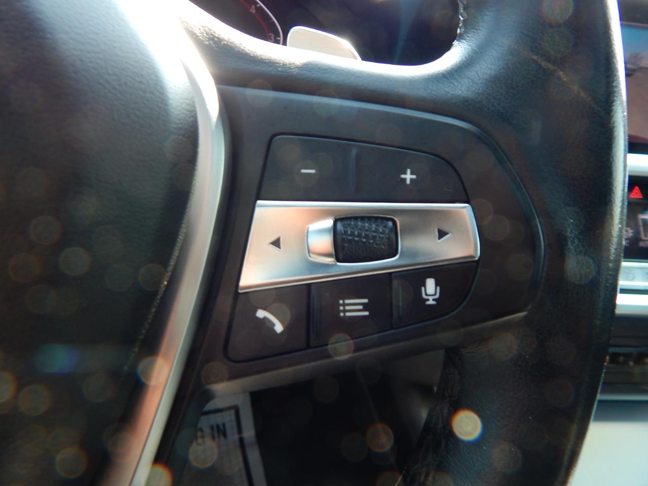 BMW 3 Series 330i xDrive Sedan 2020