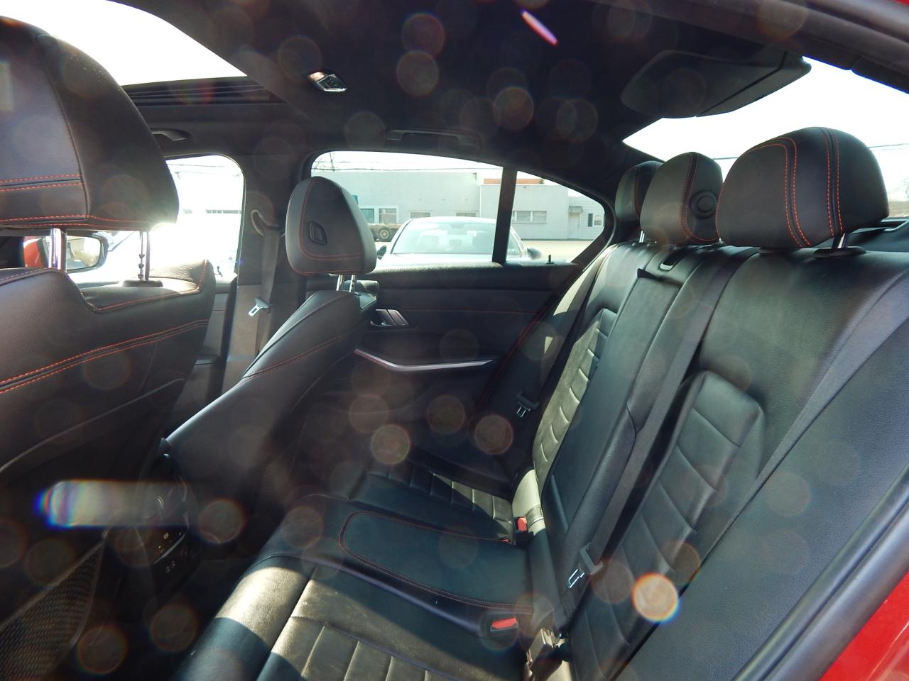 BMW 3 Series 330i xDrive Sedan 2020