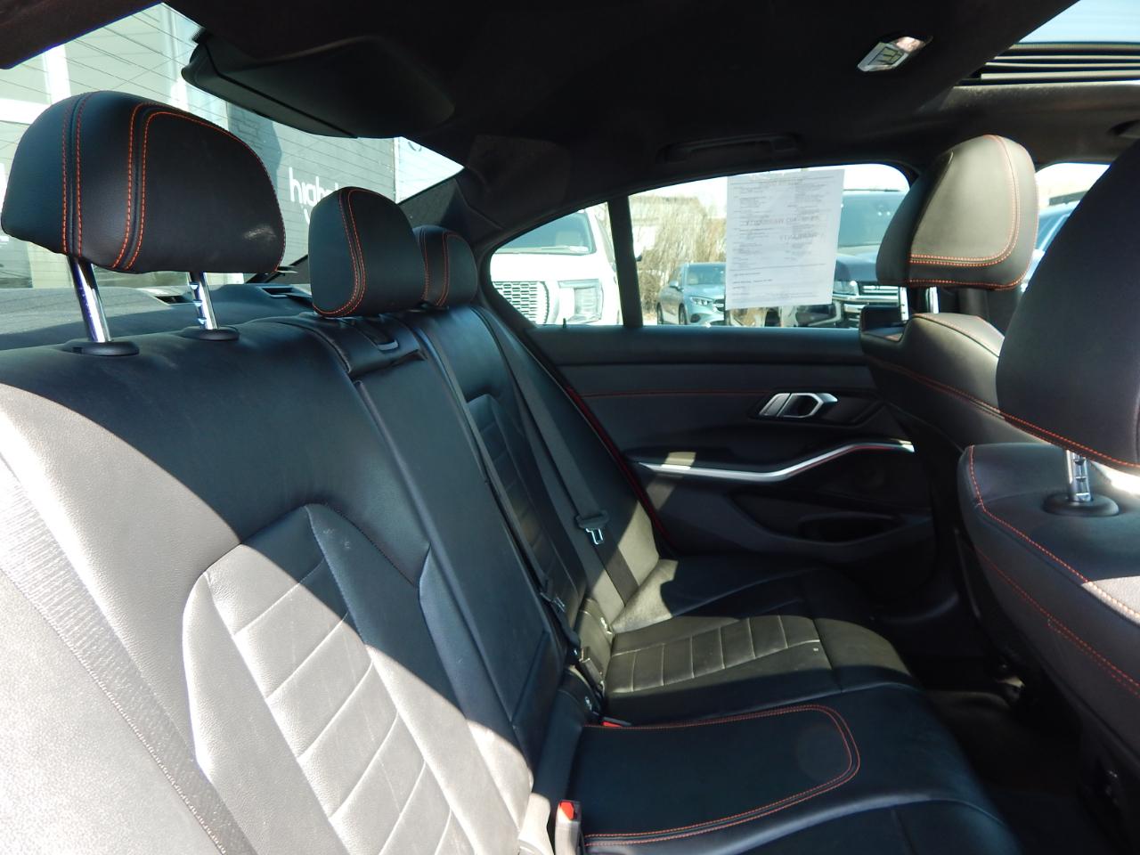 BMW 3 Series 330i xDrive Sedan 2020