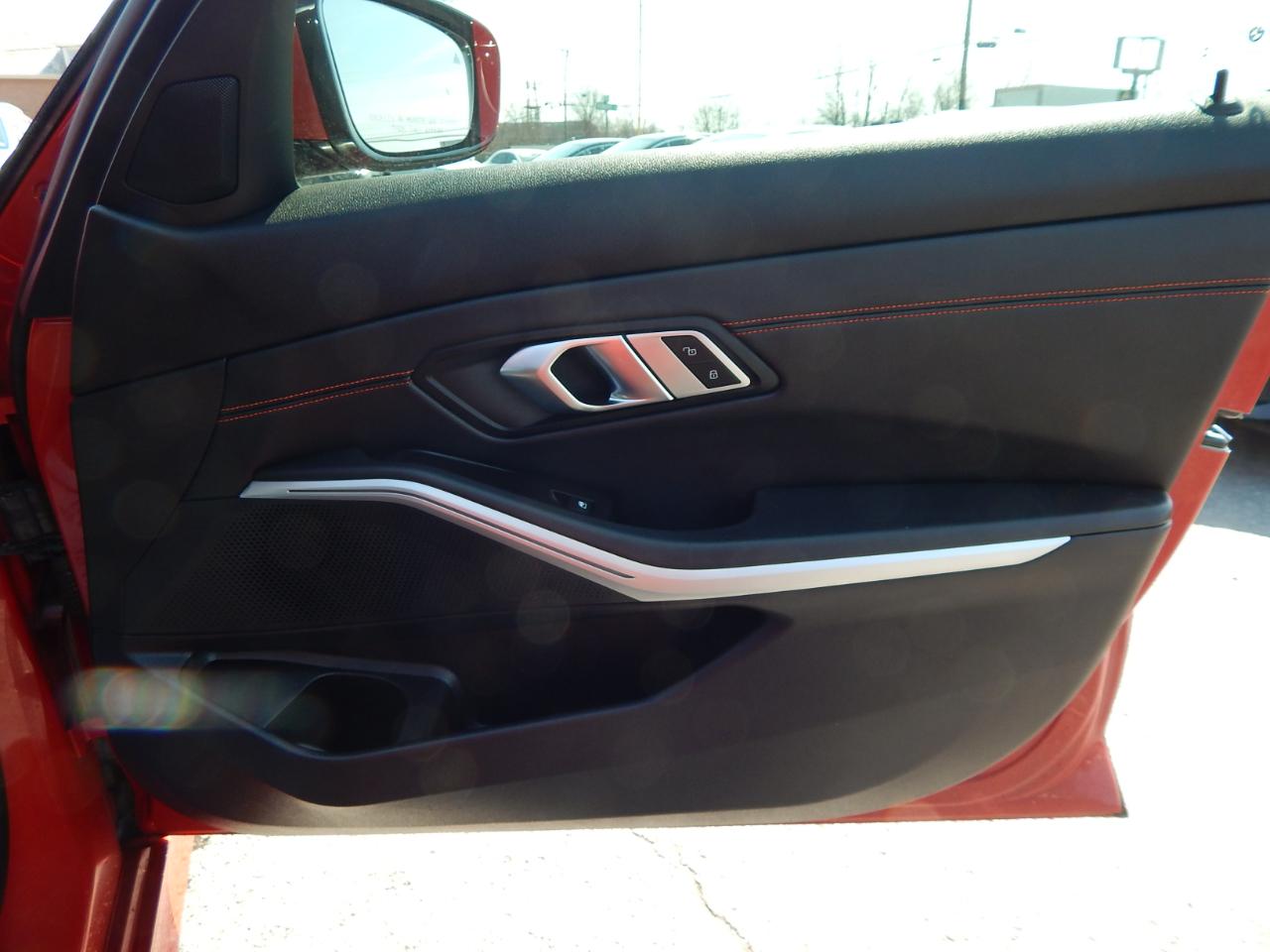 BMW 3 Series 330i xDrive Sedan 2020