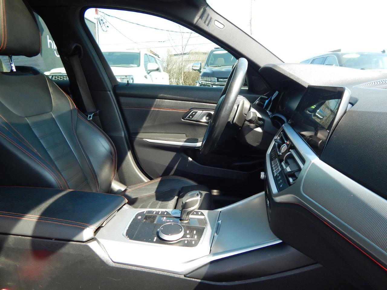 BMW 3 Series 330i xDrive Sedan 2020