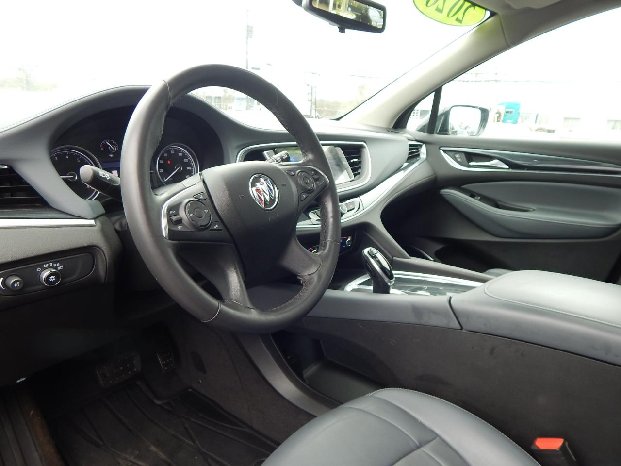 Buick Enclave AWD 4dr Essence 2020
