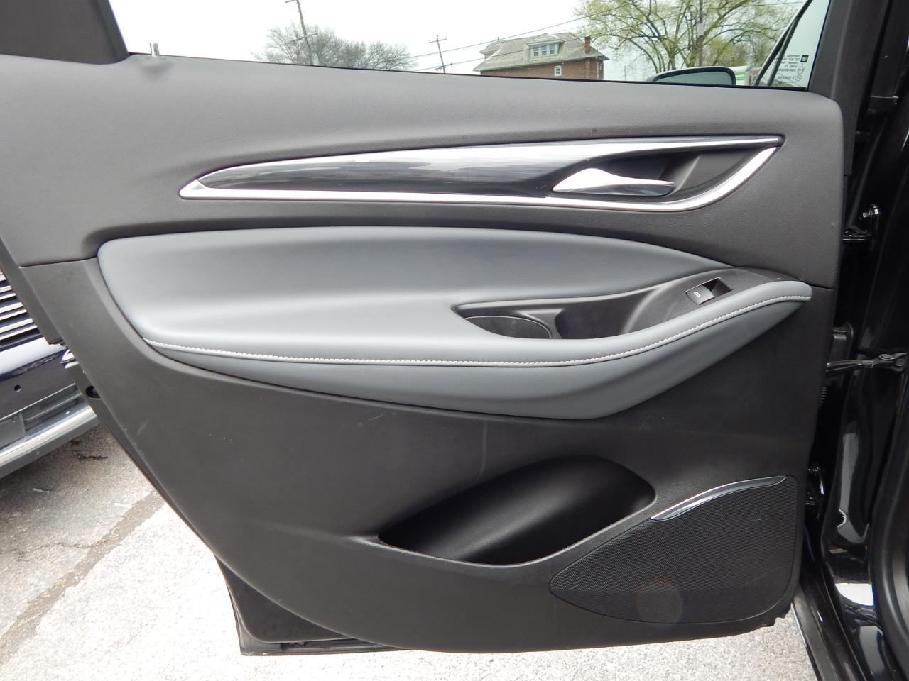 Buick Enclave AWD 4dr Essence 2020