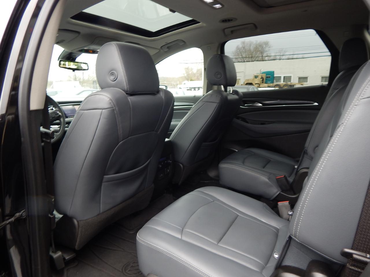 Buick Enclave AWD 4dr Essence 2020