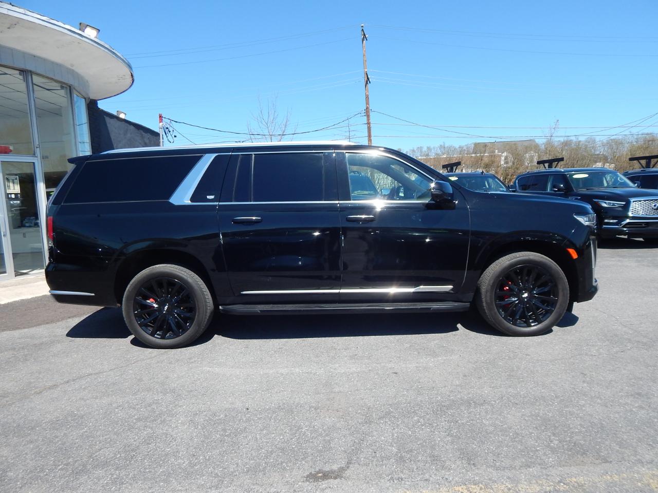 Cadillac Escalade ESV 4WD 4dr Premium Luxury 2022