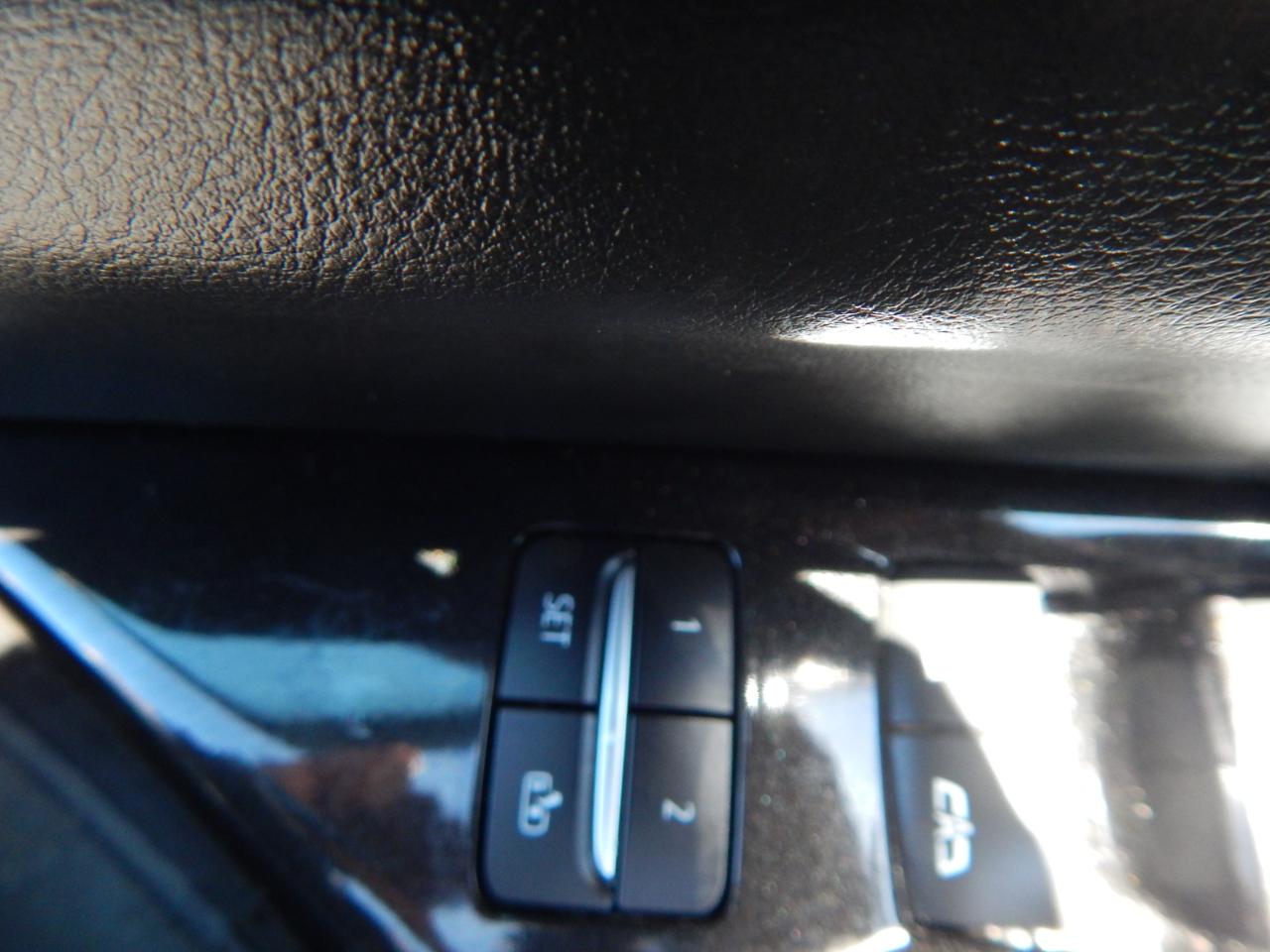 Cadillac Escalade ESV 4WD 4dr Premium Luxury 2022