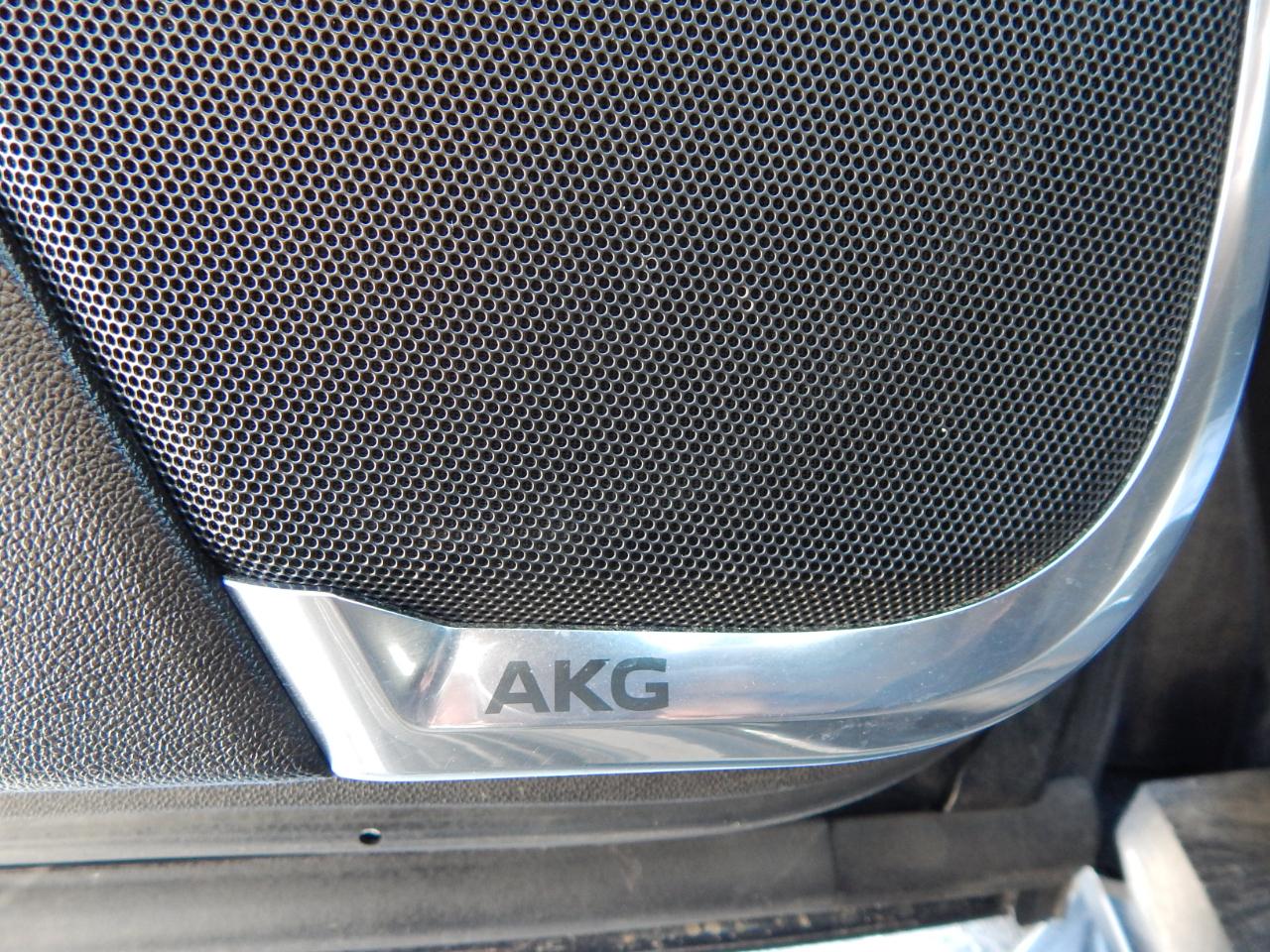 Cadillac Escalade ESV 4WD 4dr Premium Luxury 2022