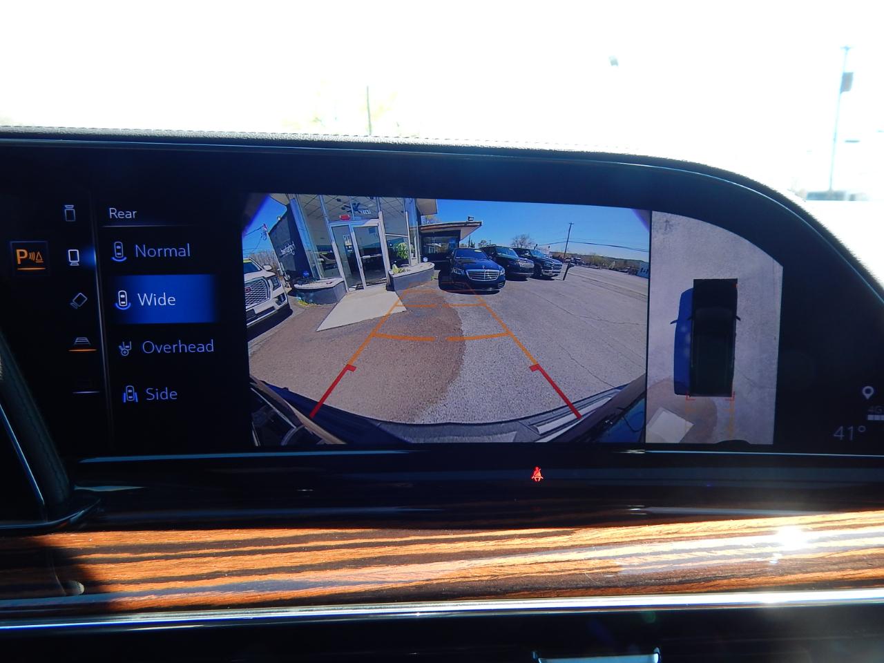 Cadillac Escalade ESV 4WD 4dr Premium Luxury 2022