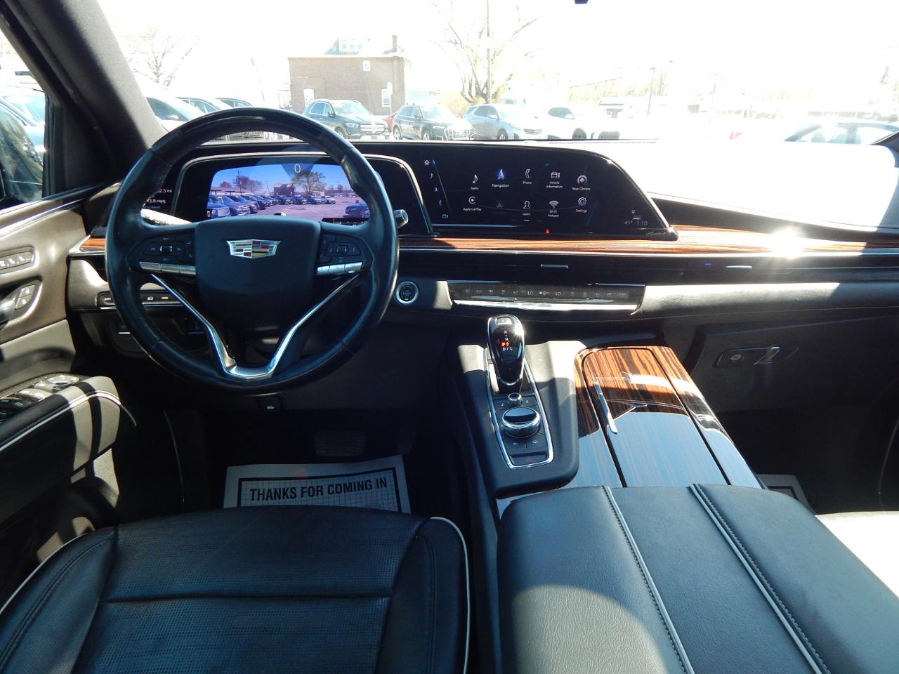 Cadillac Escalade ESV 4WD 4dr Premium Luxury 2022