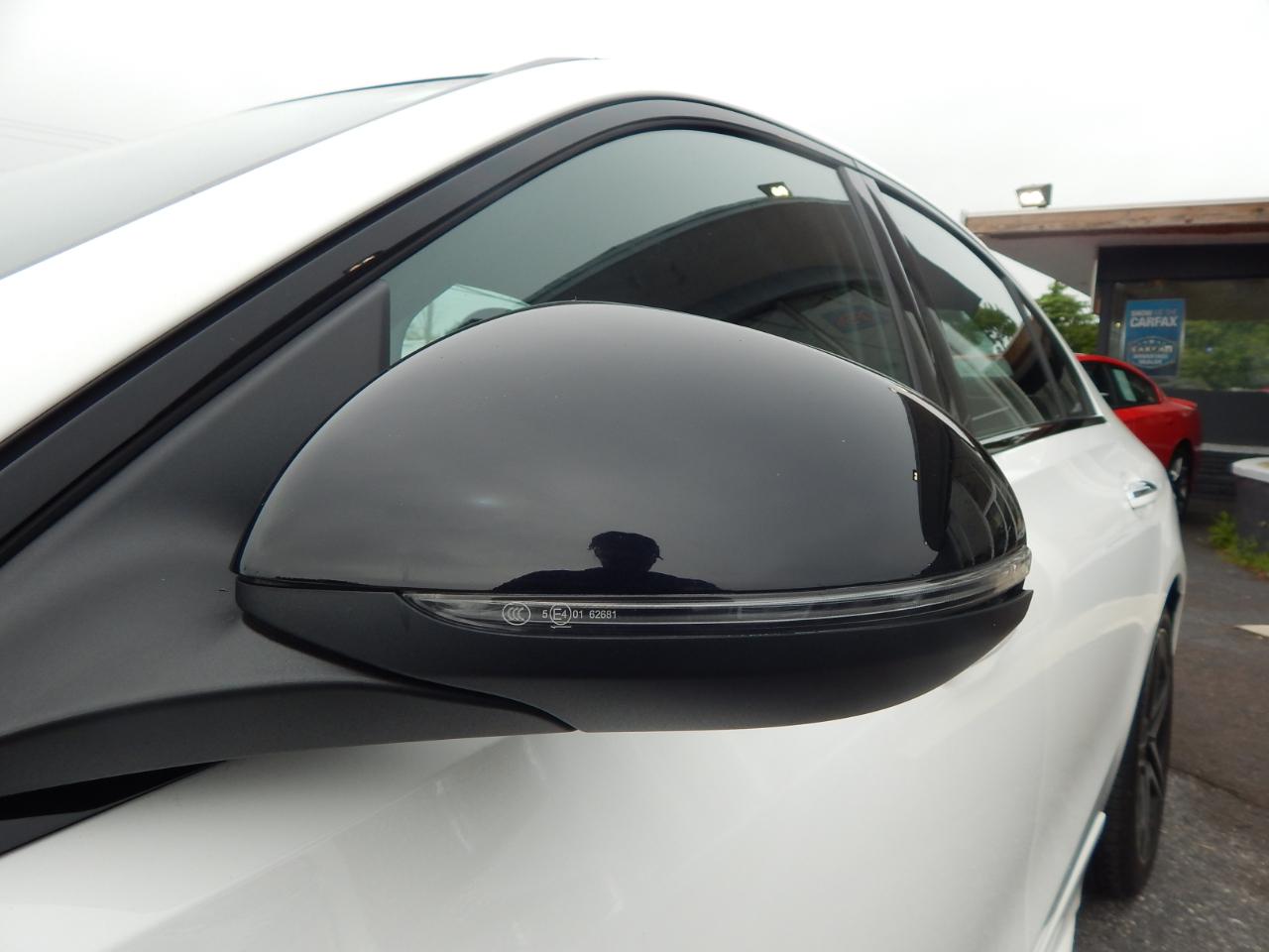 Mercedes-Benz C-Class C 300 4MATIC Sedan 2023