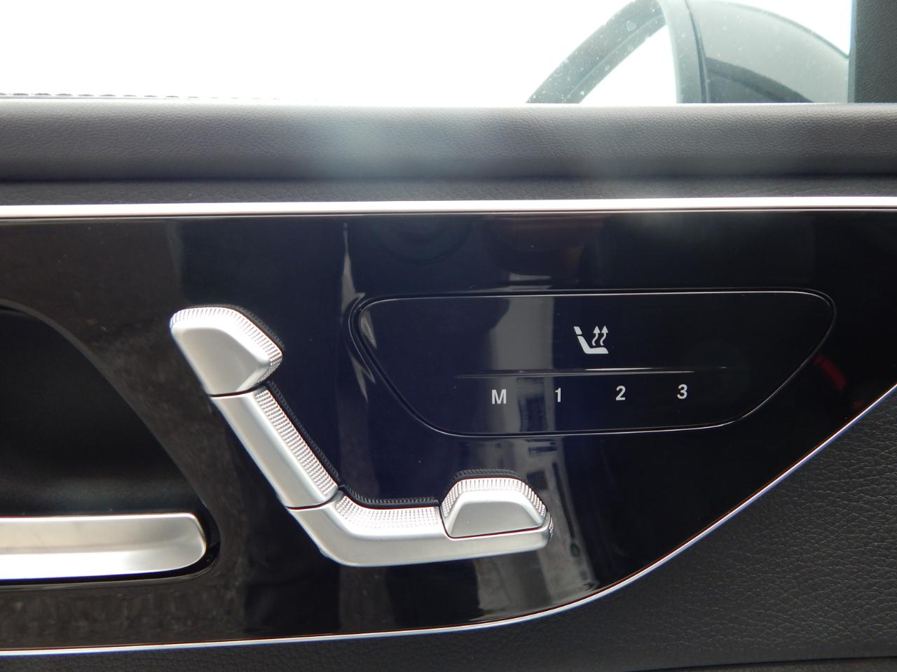 Mercedes-Benz C-Class C 300 4MATIC Sedan 2023