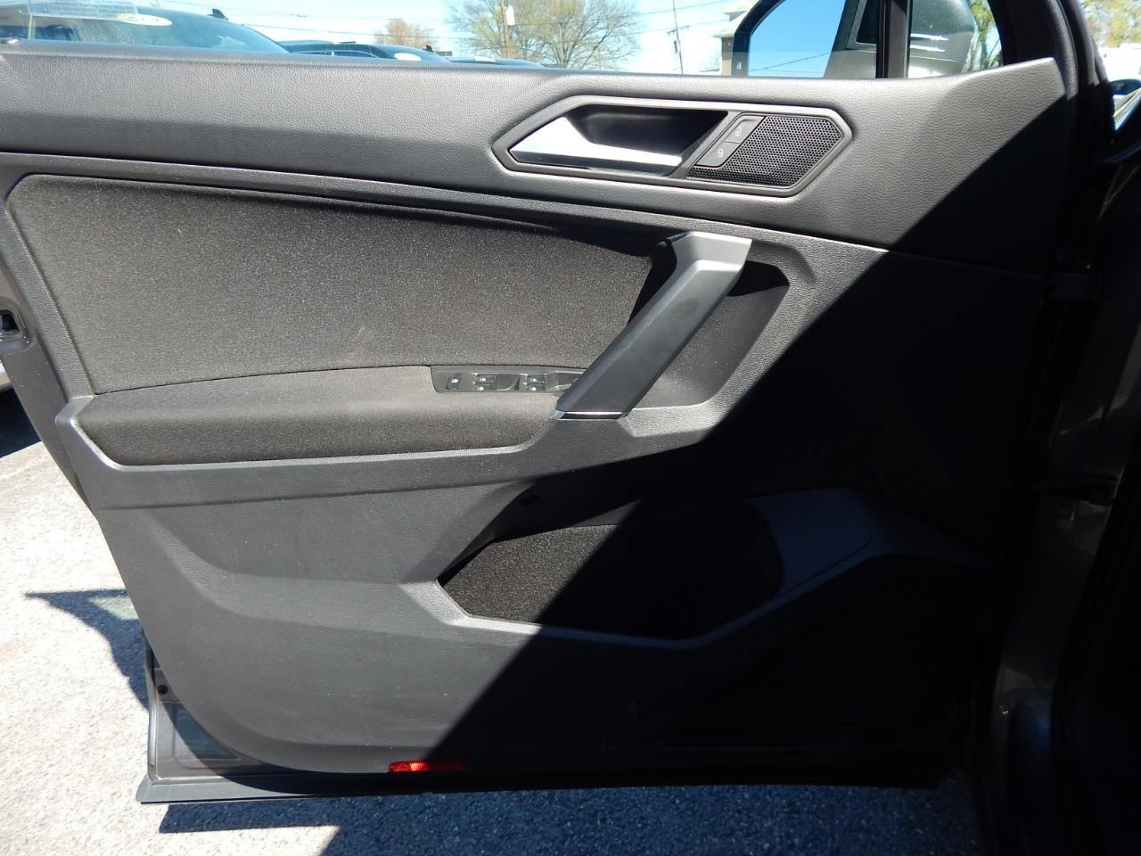 Volkswagen Tiguan 2.0T S FWD 2020