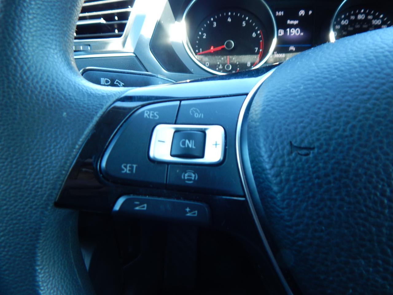 Volkswagen Tiguan 2.0T S FWD 2020