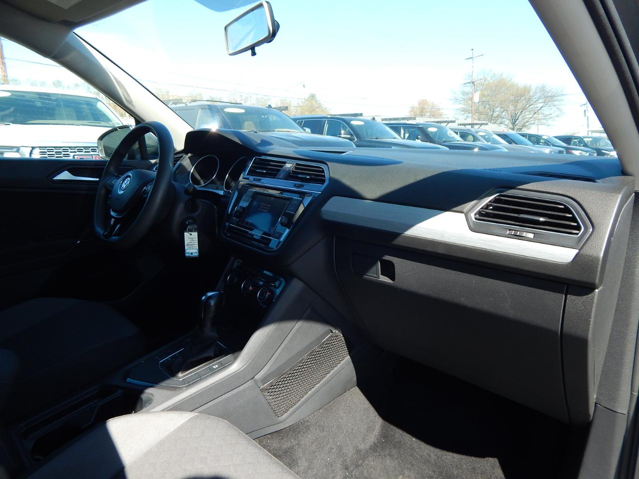 Volkswagen Tiguan 2.0T S FWD 2020