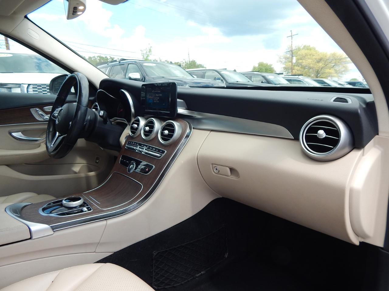 Mercedes-Benz C-Class C 300 4MATIC Sedan 2019