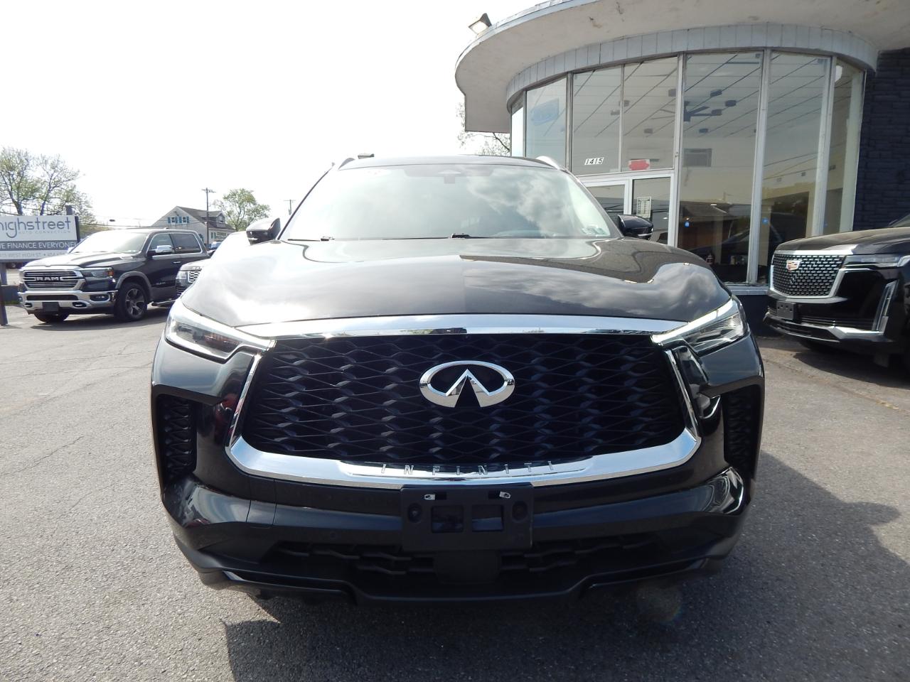 Infiniti QX60 LUXE AWD 2023
