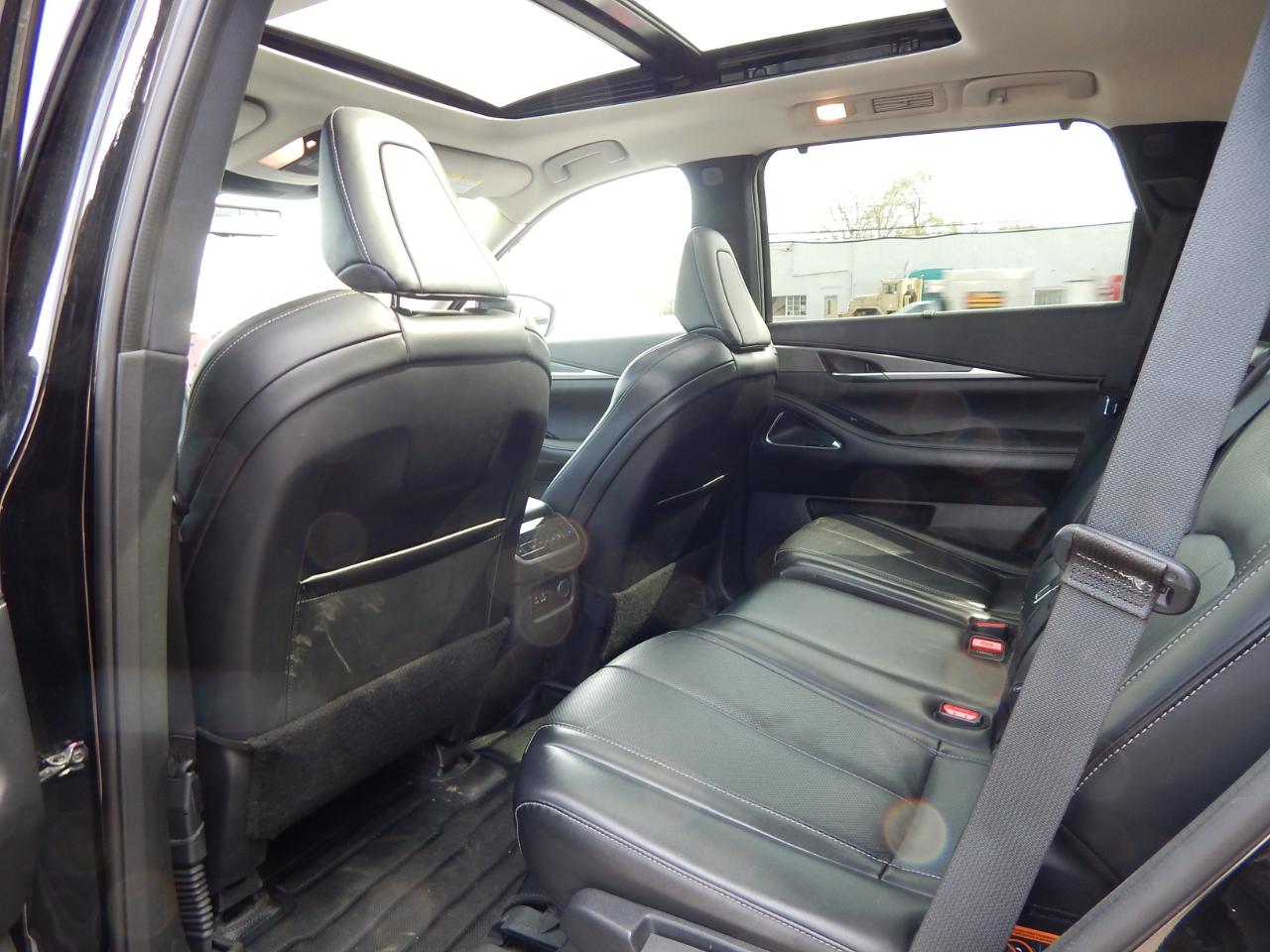 Infiniti QX60 LUXE AWD 2023