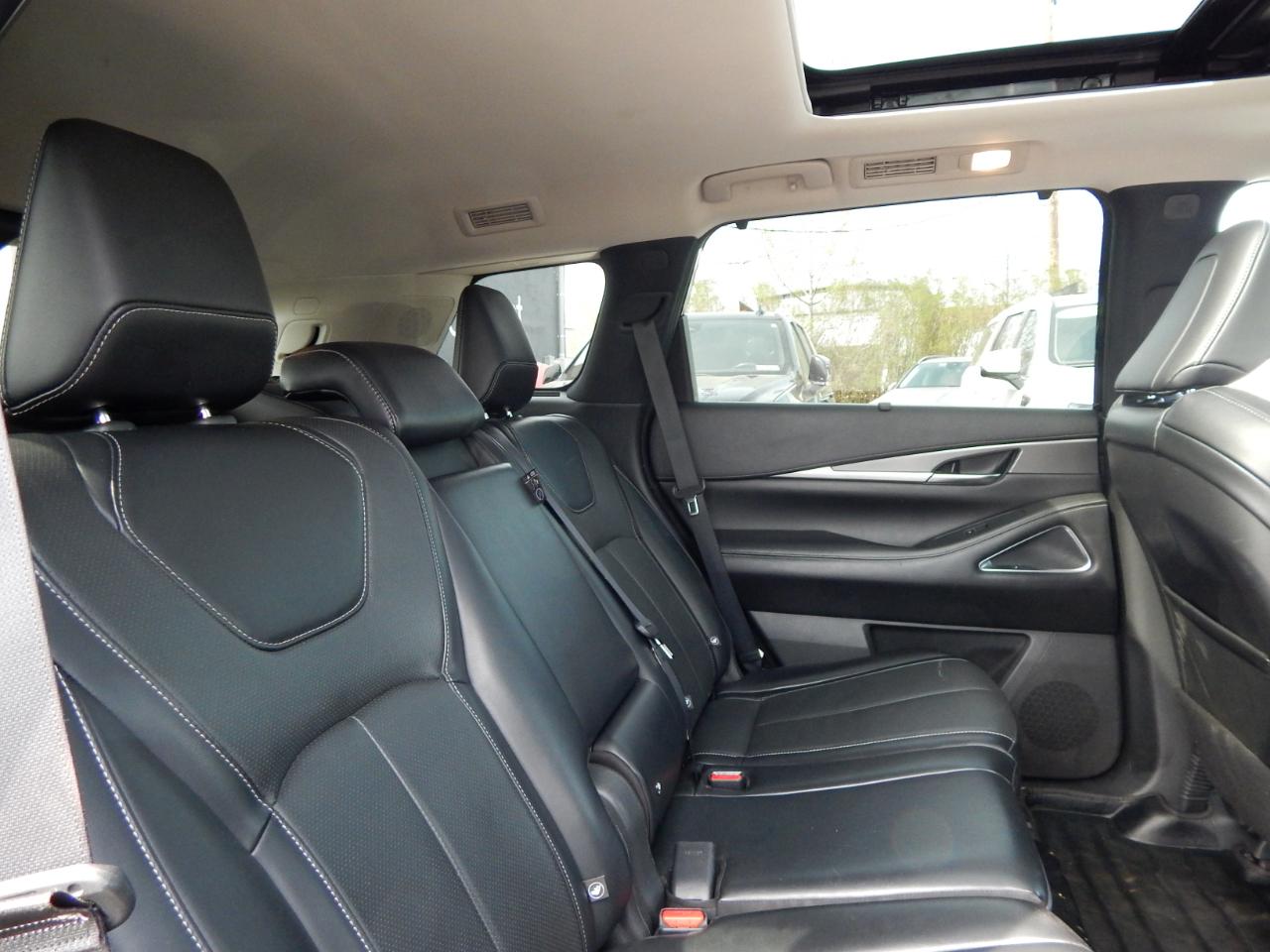 Infiniti QX60 LUXE AWD 2023