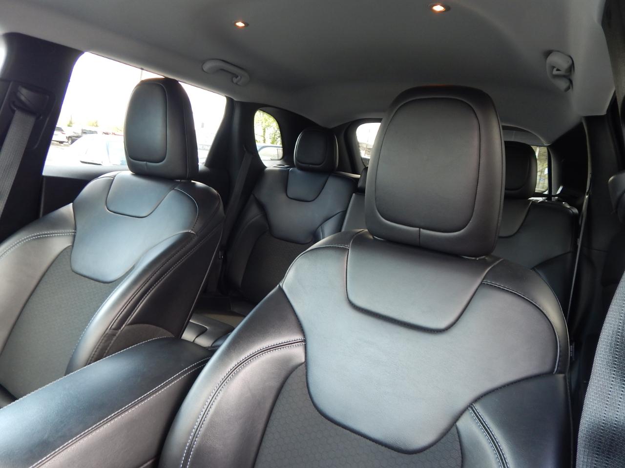 Jeep Cherokee Latitude Plus 4x4 2020