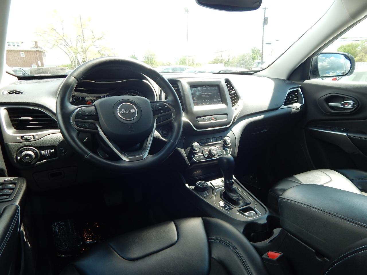 Jeep Cherokee Latitude Plus 4x4 2020