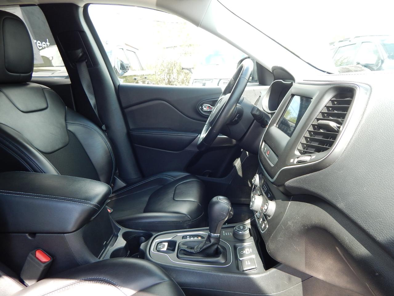 Jeep Cherokee Latitude Plus 4x4 2020