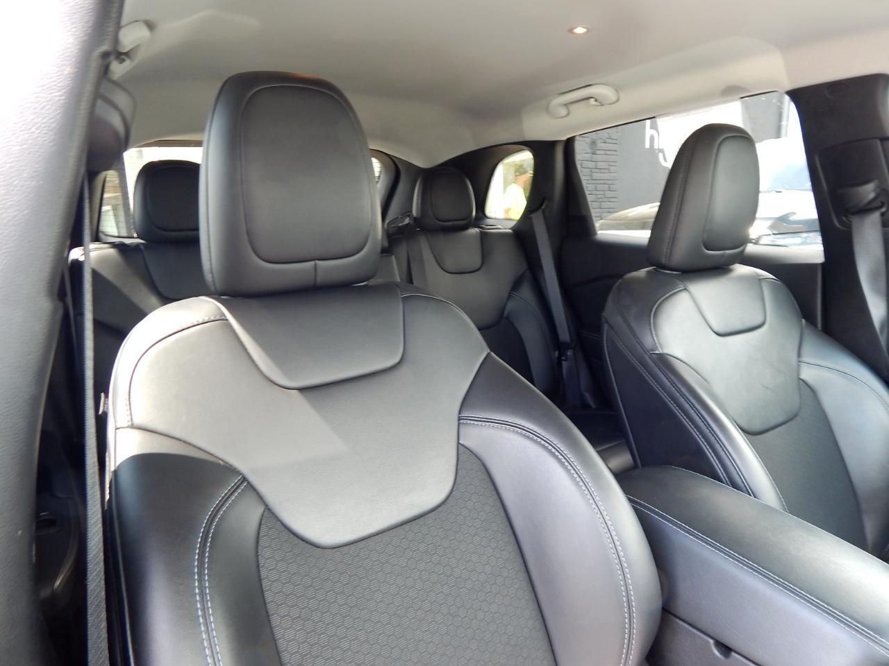 Jeep Cherokee Latitude Plus 4x4 2020