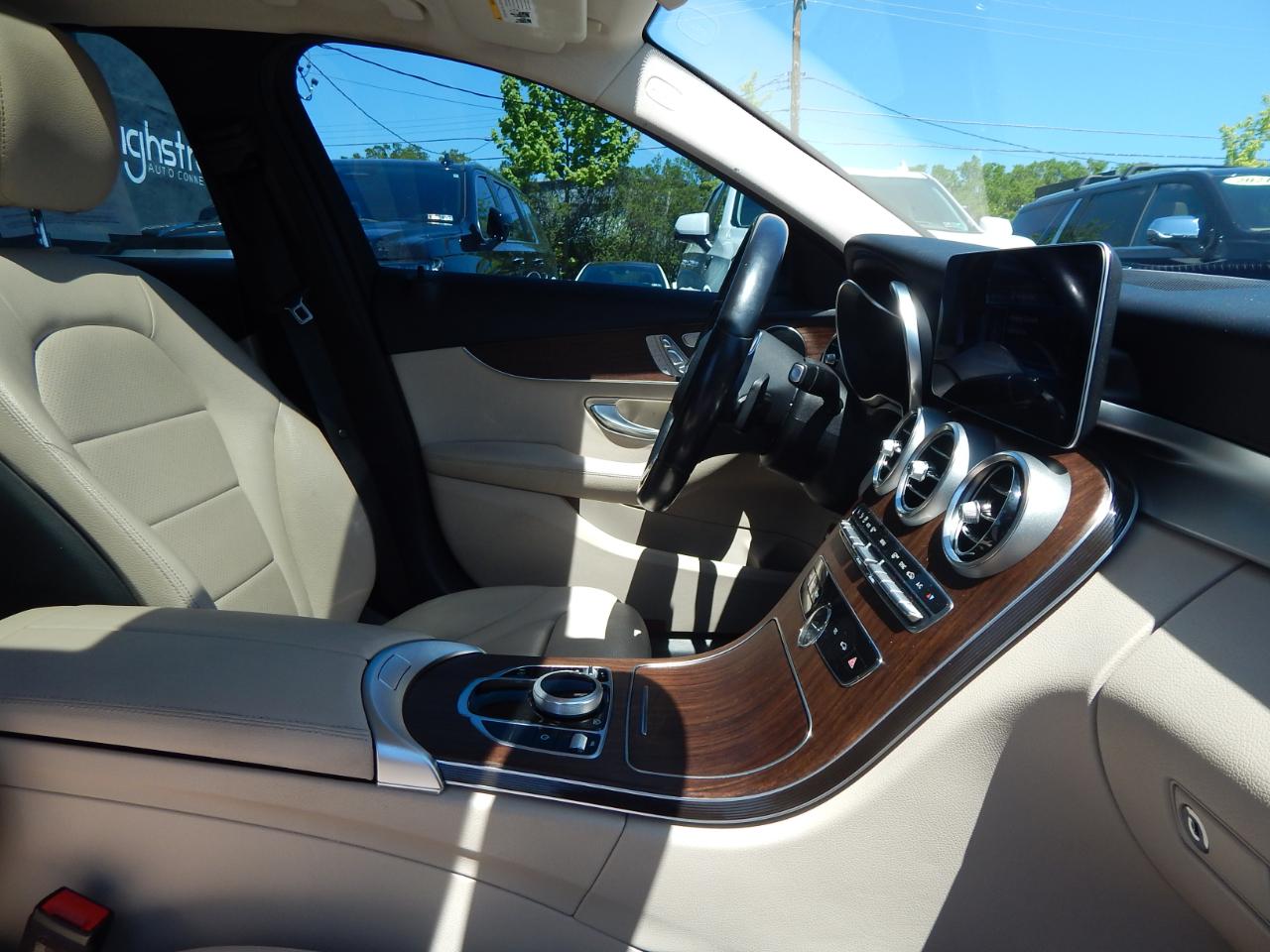 Mercedes-Benz C Class C300 4D Sedan 4Matic 2020