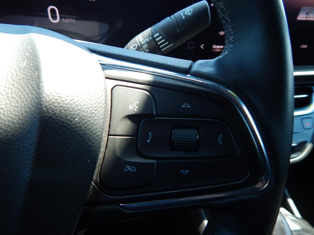 Buick Envista FWD 4dr Avenir 2024