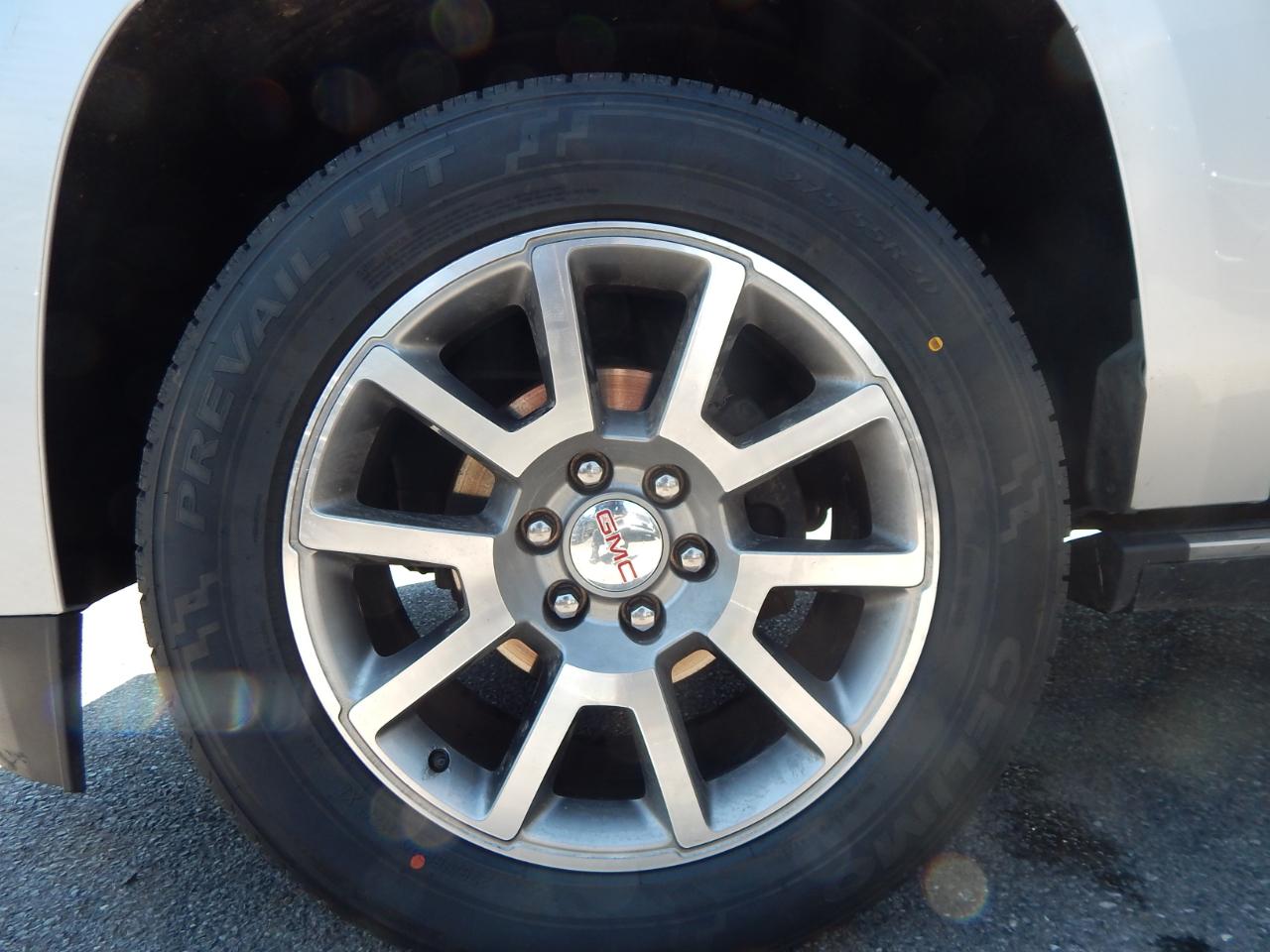 GMC Yukon XL Denali 4WD 2020